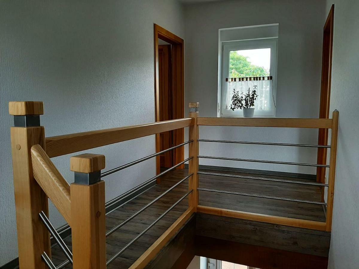 Flotte Biene In Buggow